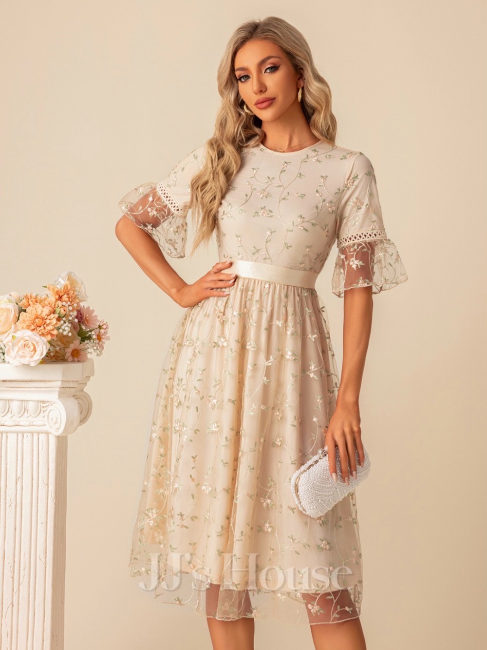 JJ’s House Embroidered Floral Midi Dress